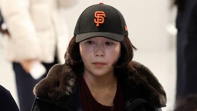 '강선우 1억' 김경, 美서 귀국…귀가 이후 경찰 야간 조사(종합)