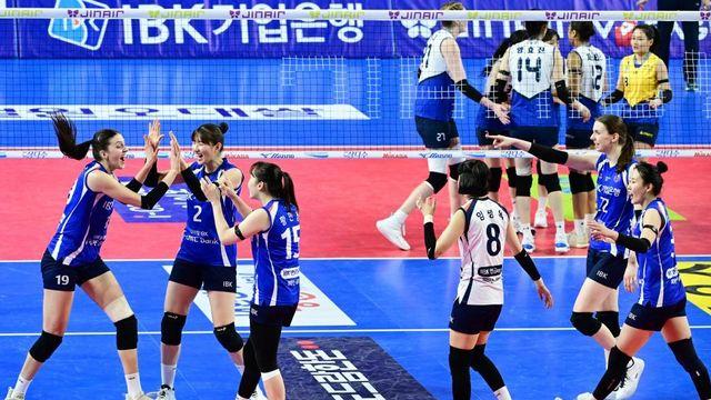 기업은행, 현대건설 꺾고 4연승·4위 도약…흐름 바꾼 판정(종합)