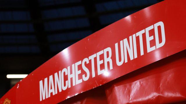 정신 못차리는 맨유, FA컵 첫 판에 퇴장 ‘111년 만의 굴욕까지’