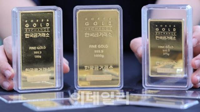 트럼프 연준 흔들기에 불안한 투심…금·은값 사상 최고치 경신