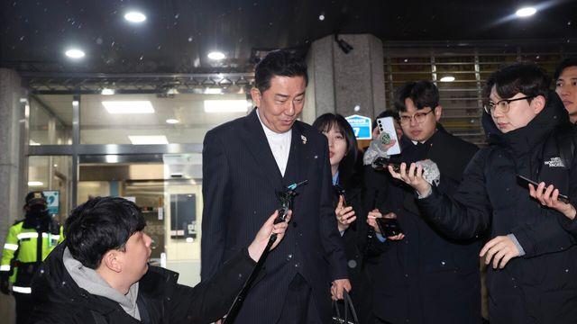 ‘제명 처분’ 김병기, 재심 청구 맞불…곤혹스러운 민주당