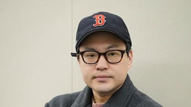 '콘크리트 마켓' 시리즈→영화→시리즈…홍기원 감독 