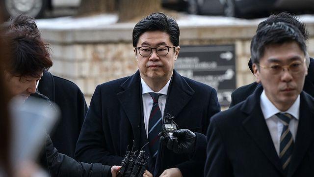 '홈플러스 사태' MBK 김병주 회장 등 경영진 구속영장 모두 기각