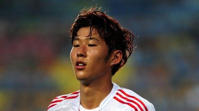 ‘손흥민 기록 깨질 뻔했다!’ 분데스리가 함부르크 득점 기록 조명, ‘토트넘 유망주의 위협적인 존재감’