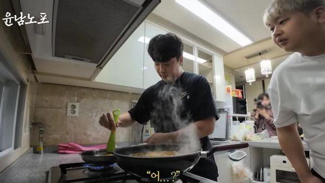 윤남노가 알려주는 계란 프라이 눌러 붙었을 때 팁