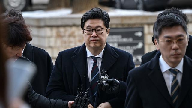 ‘홈플 사태’ 김병주 MBK 회장 등 구속영장 기각