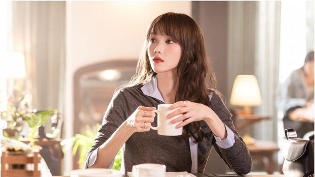 이성경, 수석 디자이너 됐다…'찬란한 너의 계절에' 속 하이엔드 무드 '눈길'