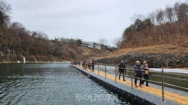 [철원 가볼 만한 곳] 한탄강 지질명소 얼음길 걷는 겨울 여행