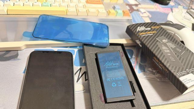 아이폰XR 배터리 수술했다