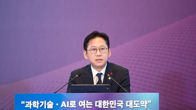 배경훈 부총리, 우주청 '조직 갈등·인력 공백' 지적
