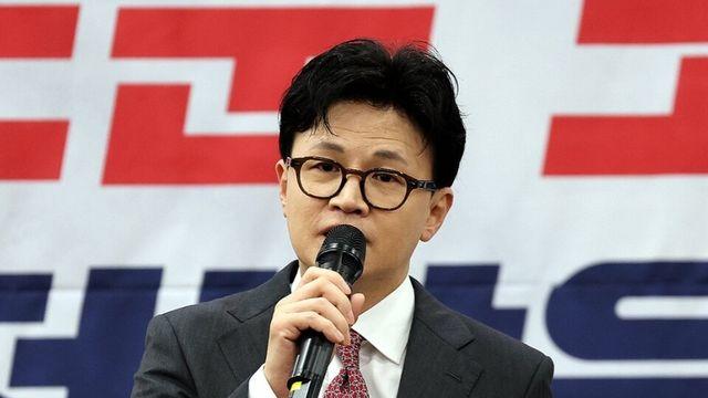 [이슈] 국힘 윤리위, 한밤중 한동훈 기습 제명…