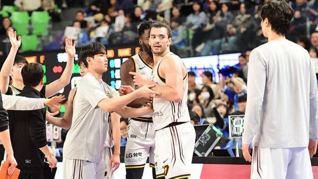 프로농구 KBL, '비신사적 행위' LG 마레이에 제재금 90만원