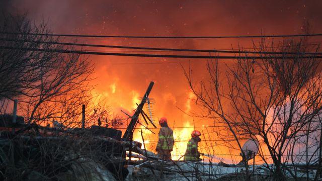 서울 강남 구룡마을서 큰불…소방 대응 1단계 발령