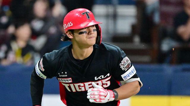 '5억원→2억5000만원' 김도영 연봉 반토막...김호령·오선우·성영탁은 억대 연봉 진입 [공식발표]