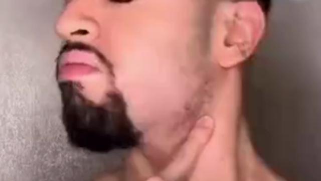 셀프왁싱하는 남자.mp4