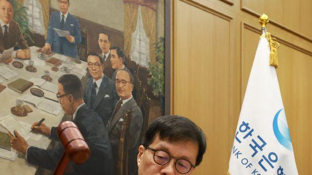 집값·환율 다 뛰어…한은, 2.50%로 5연속 금리 ‘동결’(상보)