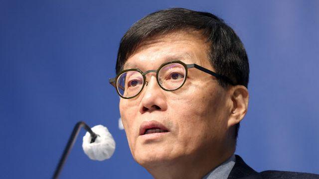 금리 동결기 공식화한 한은…환율 안정에 '총력'