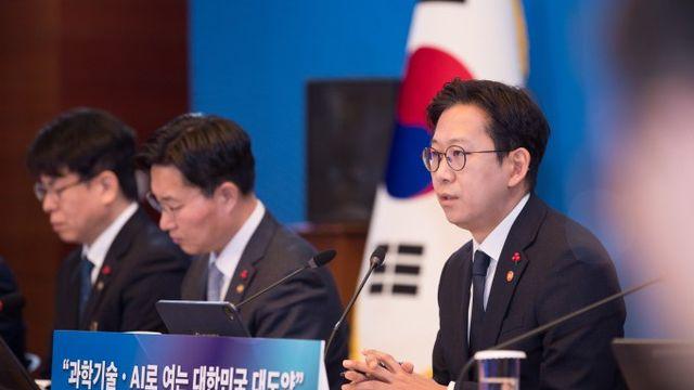 K-AI 1차 생존자 누구?···배경훈 “국가대표 평가 결과 상세히 공개”