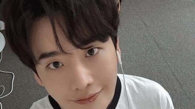 이종석, 여전한 동안 비주얼…