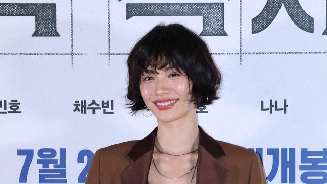 강도에게 역고소 당한 나나, 불송치 결정…“정당방위에 해당”