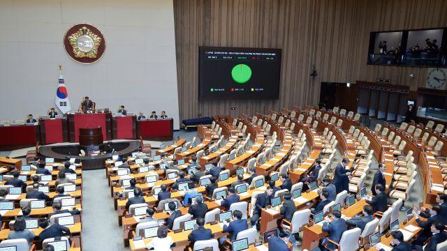 2차 종합특검법, 野 반발 속 국회 본회의 통과