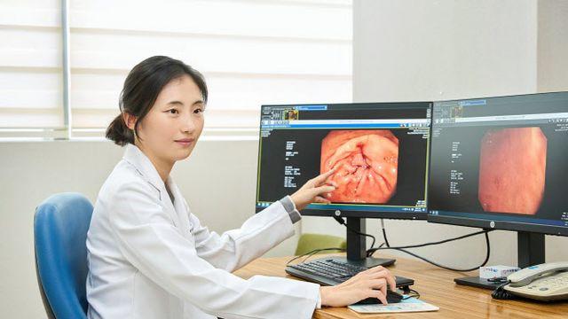 배 아프면 다 장염? 혈변·체중 감소 '이 질환' 의심