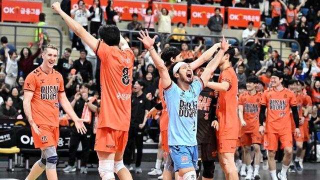 프로배구 OK저축은행, 삼성화재 꺾고 3연승 질주