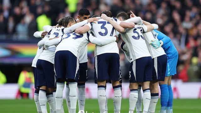 손흥민 런던 다녀간 뒤 속절없이 무너지는 토트넘...8경기 1승, 강등권에도 무릎 꿇어