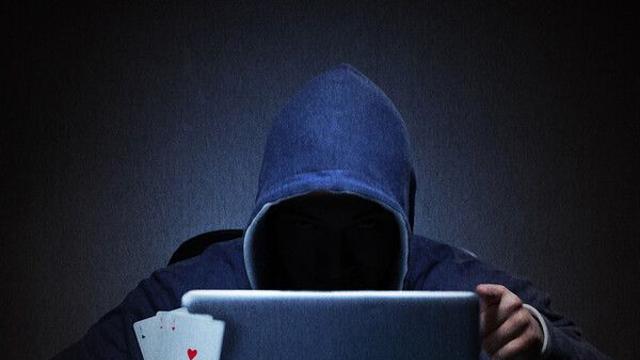 캄보디아 불법 도박사이트 가담, 200억원 입출금 20대 징역형