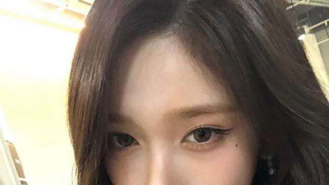 은하수처럼 빛나는 비즈 디테일과 고혹적인 실루엣, 아이브 이서의 드레스 룩