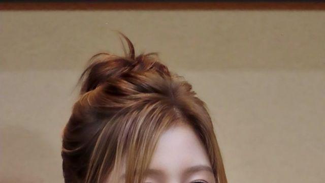 레이스 디테일과 화이트의 순수한 변주, 엔믹스 설윤의 단아한 레이어드 룩