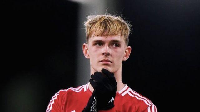 비피셜 컨펌! ‘차세대 캐릭’ 기대받던 유망주, 또 맨유 떠난다...헐 시티 이적 마무리 단계