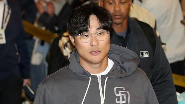 295억 재계약했는데…MLB 애틀랜타 “김하성, 손가락 수술로 4-5개월 결장”
