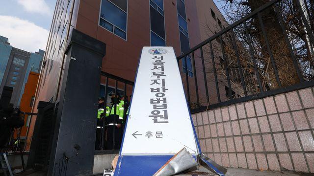 ‘서부지법 폭동’ 사태 1년…폭력은 끝났지만 균열은 남았다