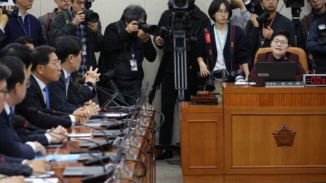 [청문회] 이혜훈, 청문회석에 앉지도 못했다…여야 '자료제출' 공방으로 파행 빚으며 정회