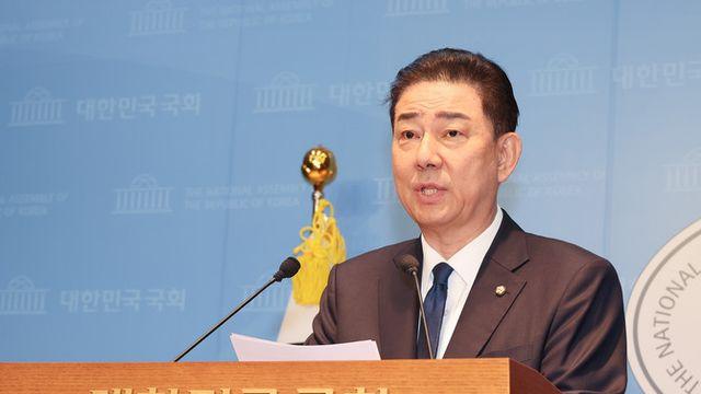 '제명 수용' 김병기 탈당에 국힘 