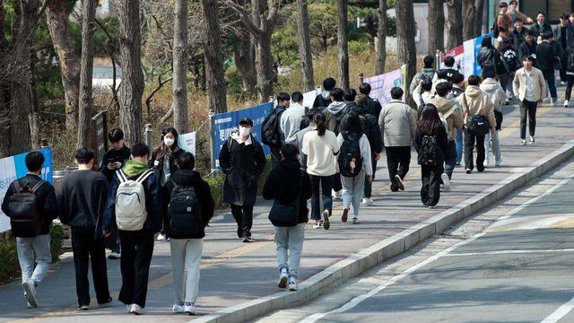 “연봉 3100만원·중소기업 괜찮다”…'쉬었음' 청년 눈이 높다는 건 오해