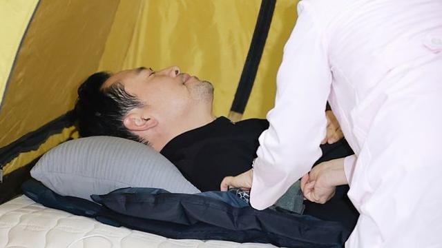 단식 중인 장동혁 산소발생기 착용 조치…의료진, 병원 이송 권고