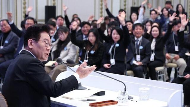 [李신년회견][정치] 李 