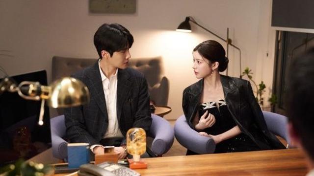 김선호♥고윤정, 전 세계 홀렸다…'이사통' 공개 3일 만 글로벌 2위