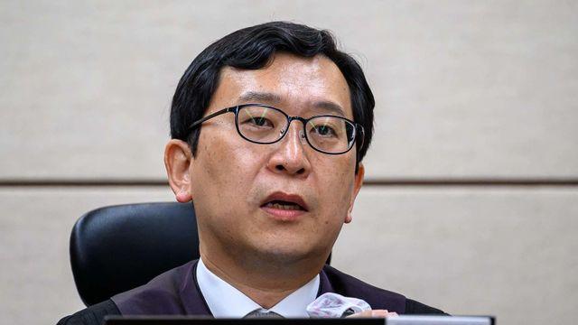 재판장, 한덕수에게 '징역 23년' 선고하며 울컥... 목메어 말 못 잇기도 [전문]