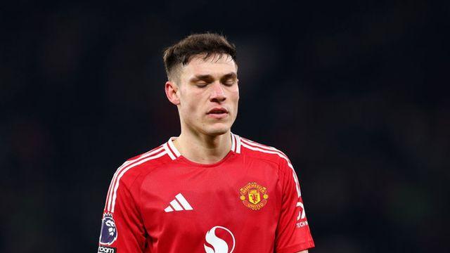 맨유 벤치 신세라 임대 원했지만 무산 위기...英 매체 “맨유, 아약스 영입 제안 거절했다”