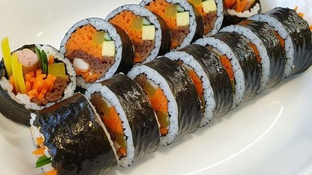 김밥 한 줄 50만 원? 참다참다 ‘주문 금지’ 선언한 자영업자 사연
