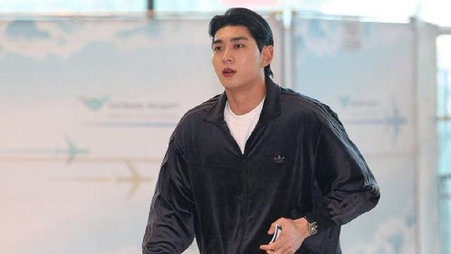 샌프란시스코 이정후, 美 LA공항서 구금됐다가 석방