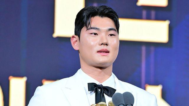 '국대 유격수' 김주원, '2억→3억5000만' 협상 대상 중 최고 연봉!…주축 불펜 줄줄이 인상 [공식발표]