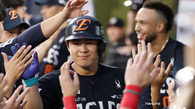 보상 장벽 구축+다년계약 협상 진정성 표출...노시환 연봉 10억원 의미 [IS 포커스]