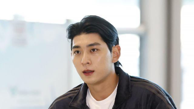 ‘입국 서류 미비’ 이정후, 美 공항 억류 후 풀려나 ‘前 하원의장 나서’