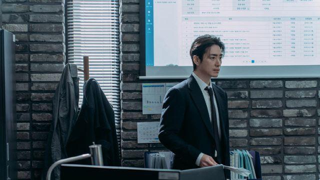 '레이디 두아' 이준혁, 신혜선 쫓는 형사 된다…스틸컷 공개