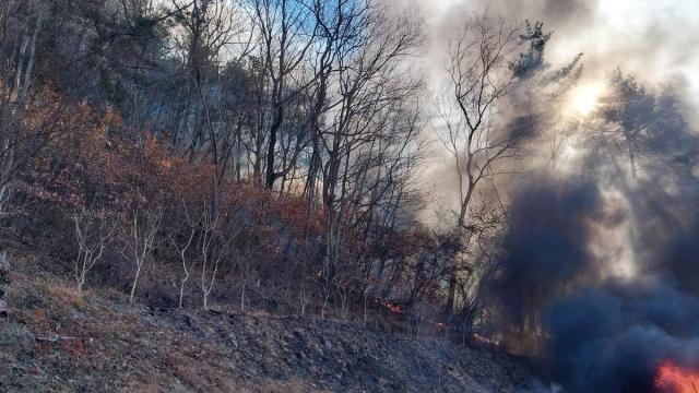 진주 집현면 산불 주불 진화…주민 60여명 대피 후 귀가