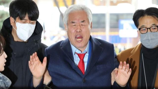 '서부지법 난동 배후 혐의' 전광훈 구속송치…